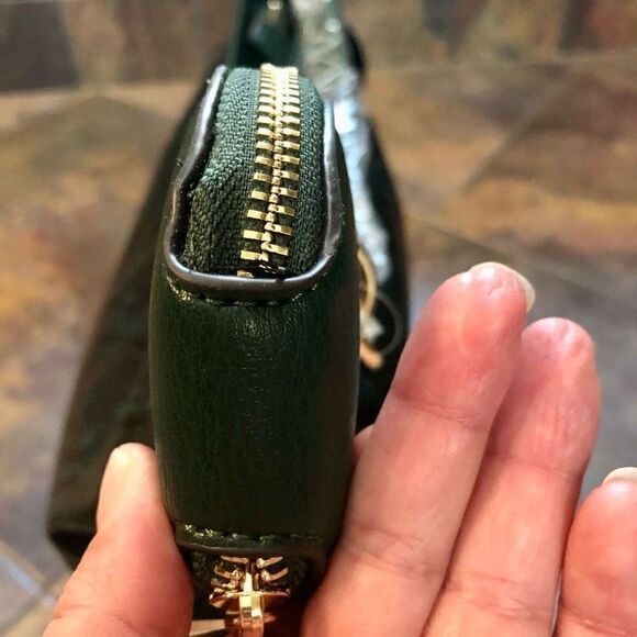 NWT Malibu Skye Olive Snake 2 Piece Purse - Picture 9 of 16